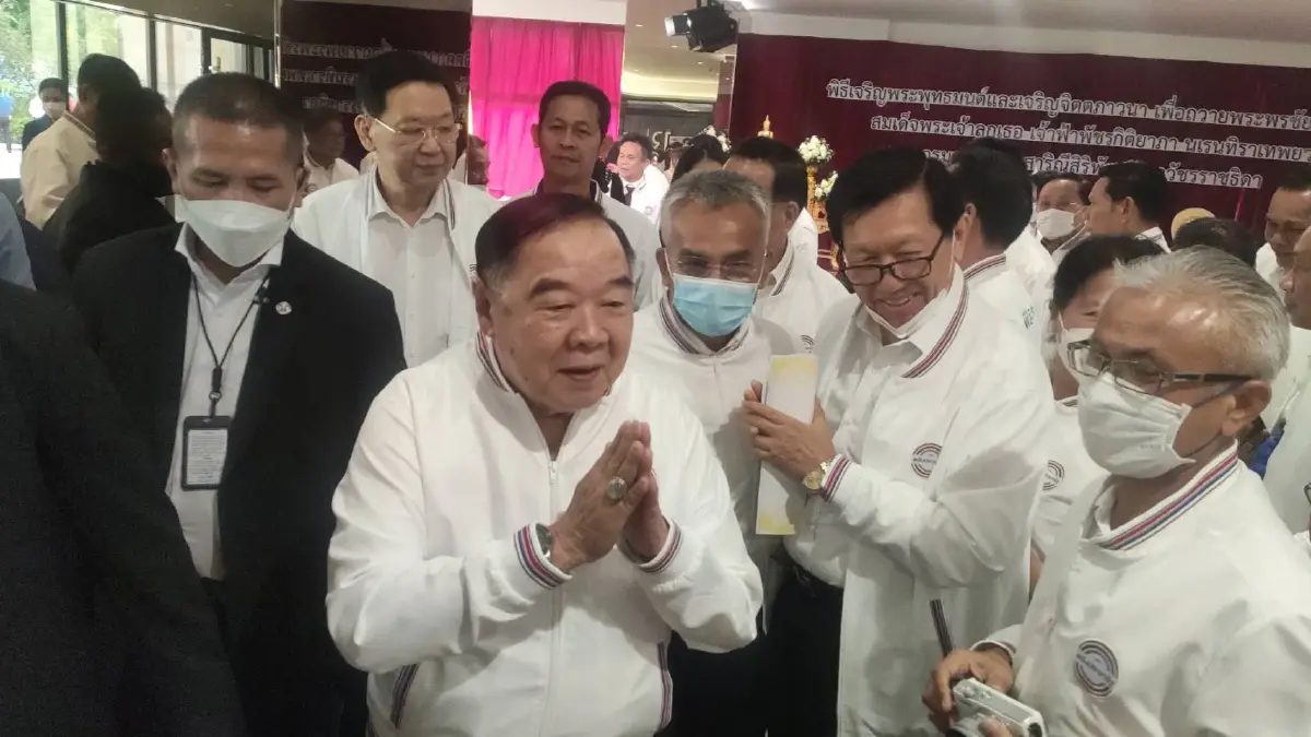 “บิ๊กป้อม” ยังงดตอบการเมือง ด้าน “พปชร.” เปิดตัวว่าที่ผู้สมัครอีก 10 คน