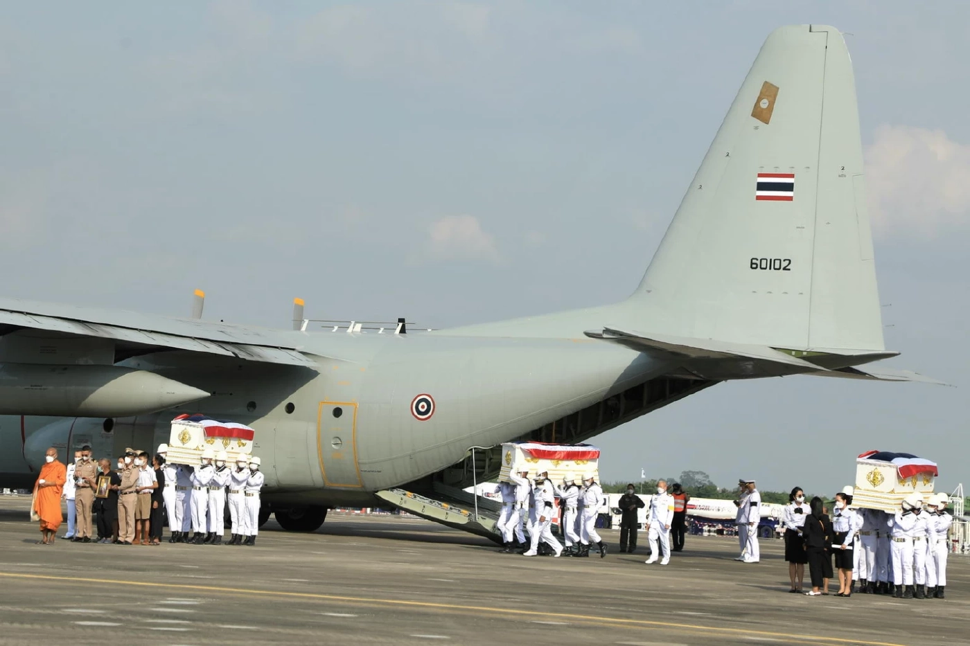 ทร. สรุปยอดผู้สูญหายจากเหตุ "เรือหลวงสุโขทัย" อับปาง เหลืออีก 8 นาย