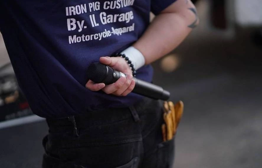 ตำนานโดดสระจนไมค์พัง ได้เวลา “โตโน่” ซื้อไมค์ใหม่ราคา 6 หลัก