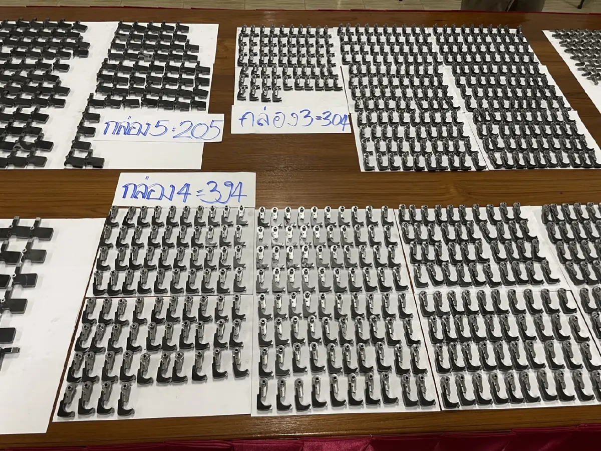 ของกลางชิ้นส่วนอาวุธสงครามจำนวนมาก