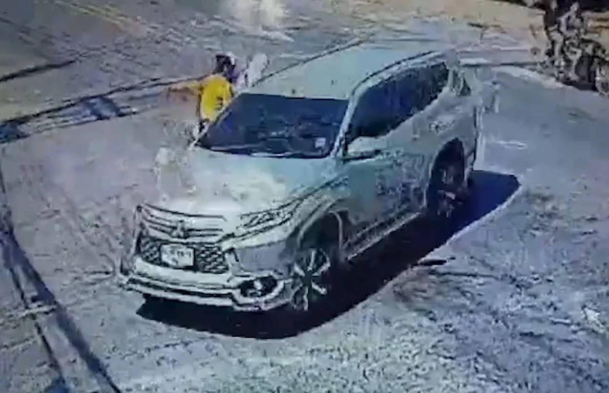 วงจรปิดชัด! สาวถูกฆ่ารัดคอ โผล่รีสอร์ตกับอดีตสามี ก่อนกลายเป็นศพ (มีคลิป)