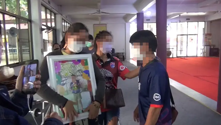 พ่อและแม่ของน้องเจเจ
