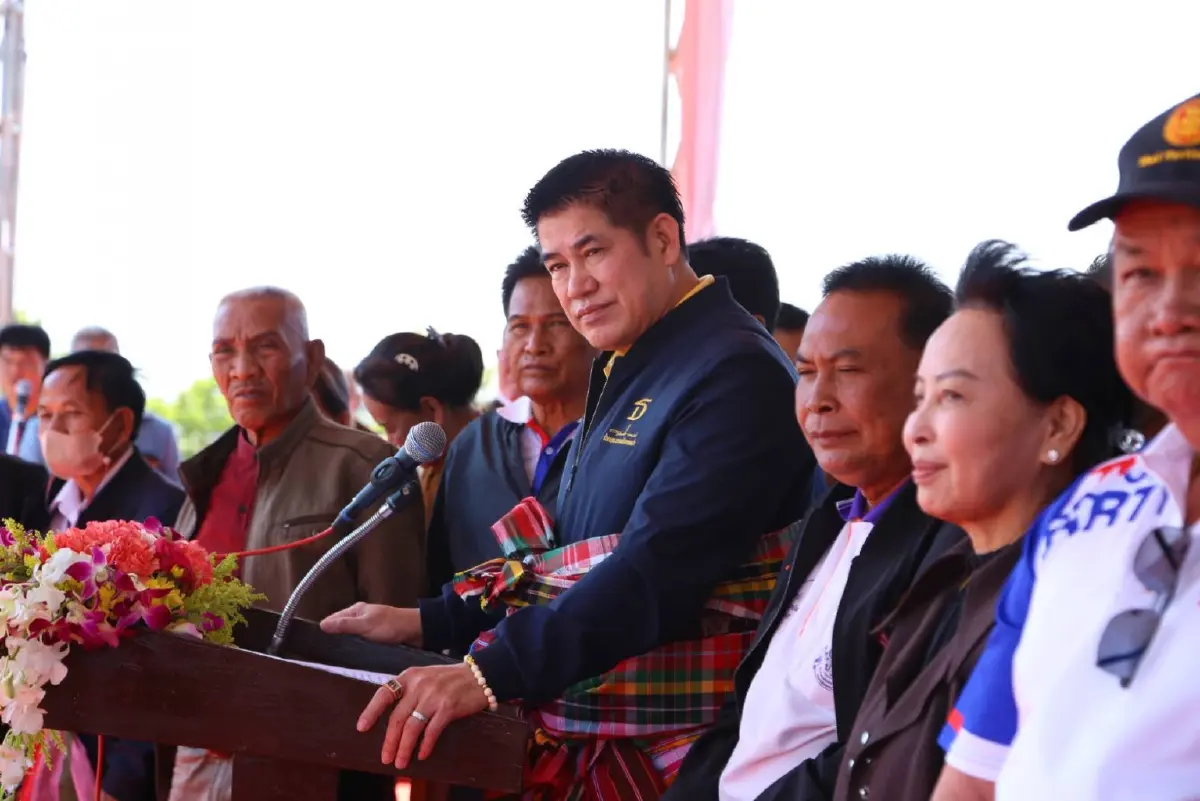 "ธรรมนัส" จัดเต็ม ประชุมสภาเครือข่ายปชช.อีสาน เผย"ลุงป้อม"มอบหมายหน้าที่