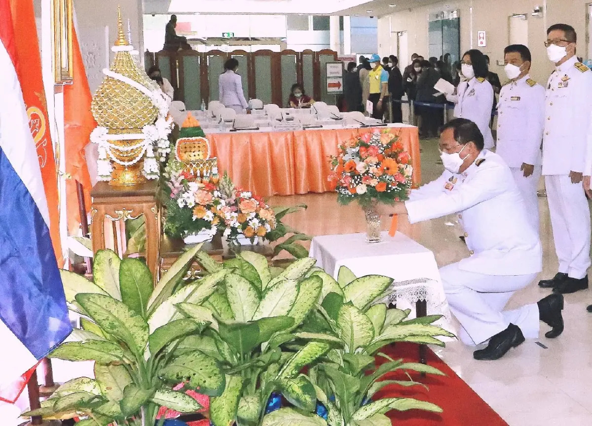 รมต.สำนักนายกฯ นำหน่วยงานในสังกัด ถวายพระพร “พระองค์ภา” ให้ทรงหายประชวร