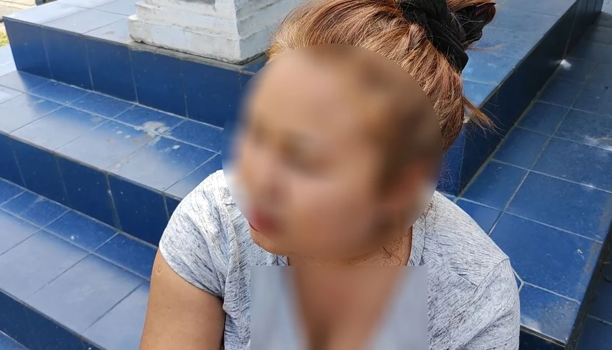 รถบรรทุกพ่วงเบรกแตก ชนรถติดไฟแดง 5 คันรวด สาวขับวีออสรอดปาฏิหาริย์