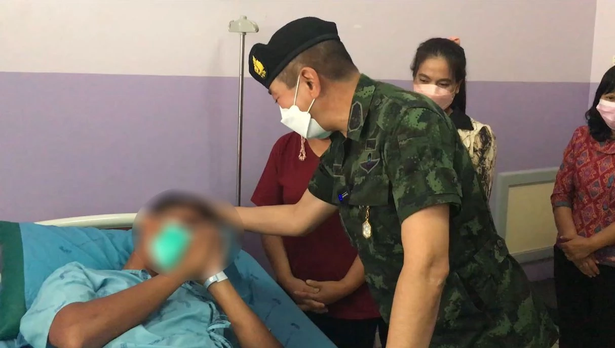 แม่ทัพภาค 4 ยืดอกขอโทษผู้ปกครอง นศท. เผย อยู่ระหว่างสอบสวนครูฝึกโหด