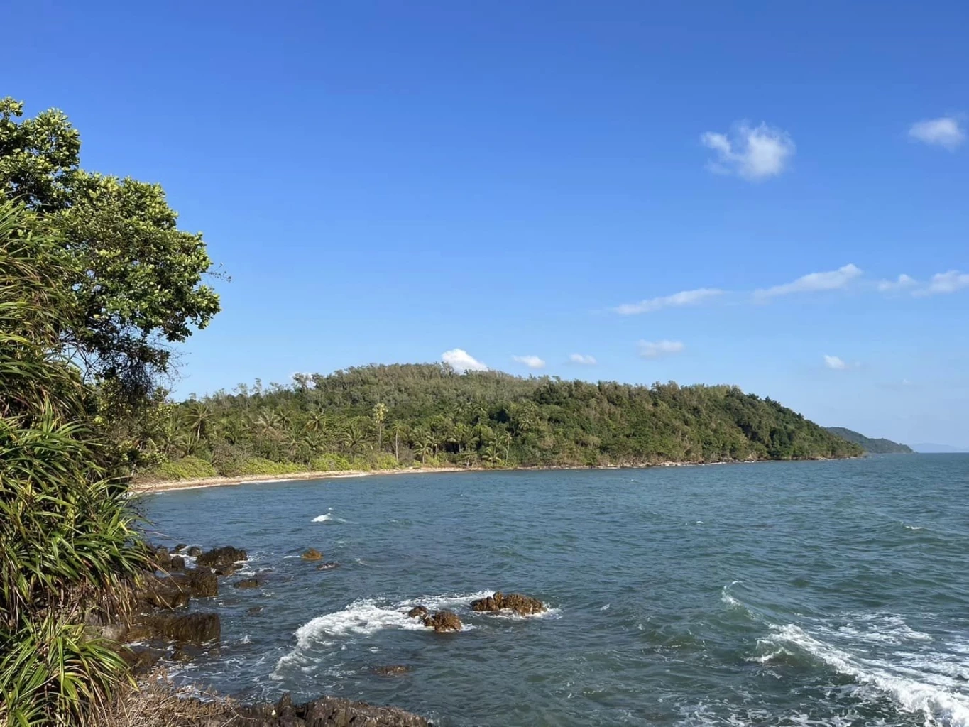 การค้นหากำลังพล"เรือหลวงสุโขทัย" เข้าวันที่ 8 เน้นในจังหวัดชุมพรและแนวชายฝั่ง