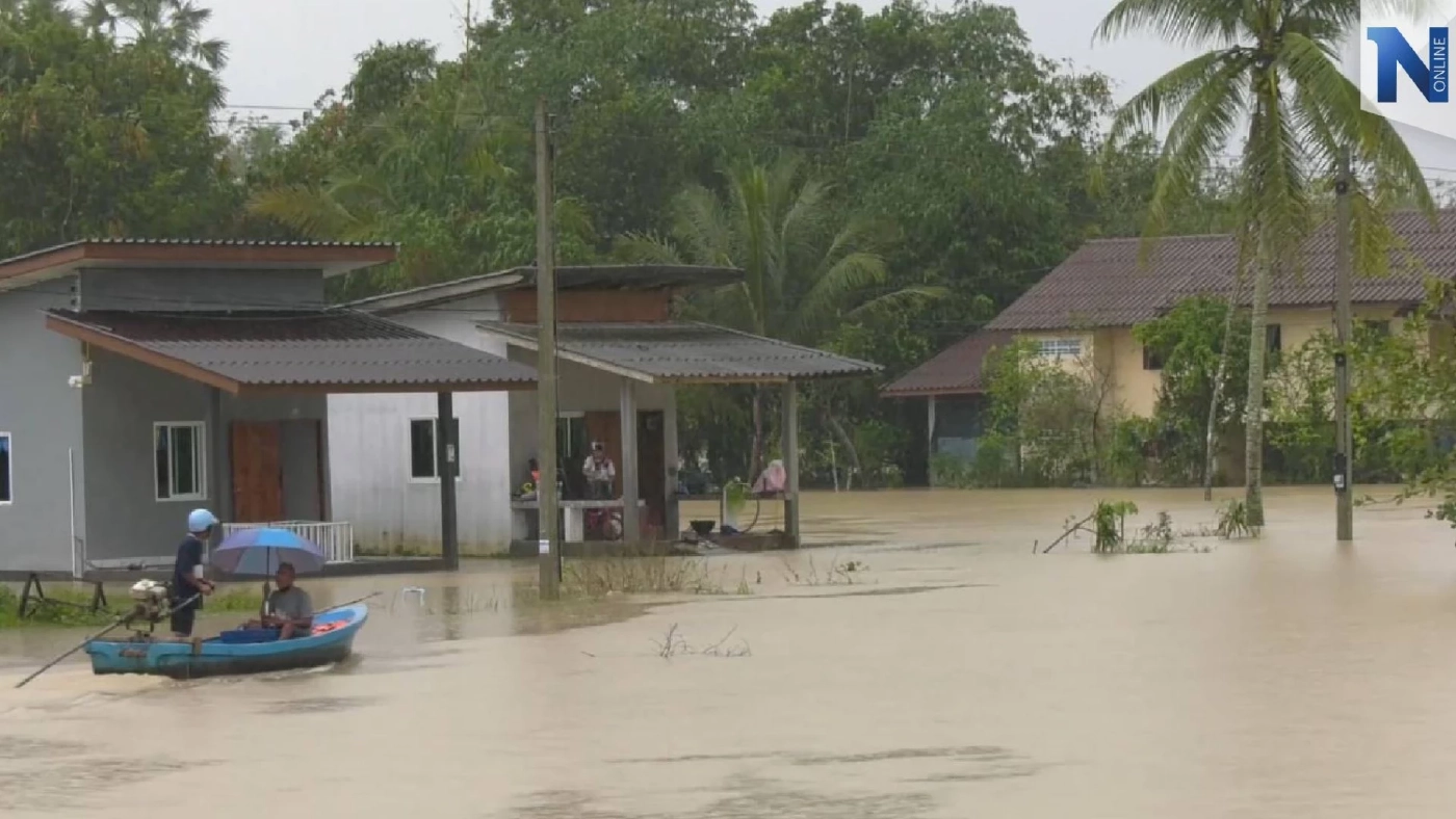 น้ำท่วม อ.ควนเนียง จ.สงขลา ยังอ่วม กระทบชาวบ้าน 4 ตำบล จนท.เร่งช่วยเหลือ