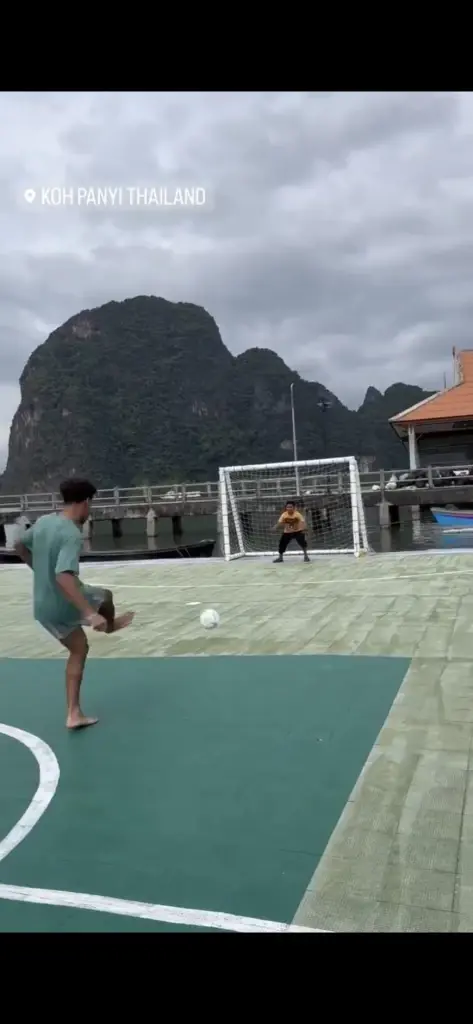 ไทเลอร์ อดัมส์ มาพักผ่อนเมืองไทย หลังทีมชาติอเมริกาตกรอบบอลโลก 2022