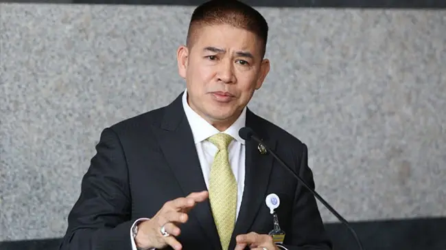 ร.อ.ธรรมนัส พรหมเผ่า 