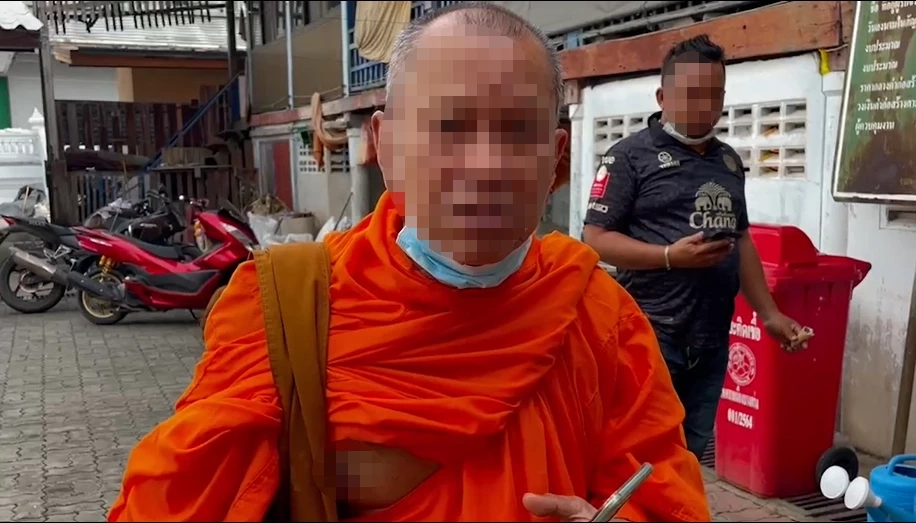 พระวัฒนะ นิลจันทร์ อายุ 75 ปี พระลูกวัด วัดบางกร่าง 