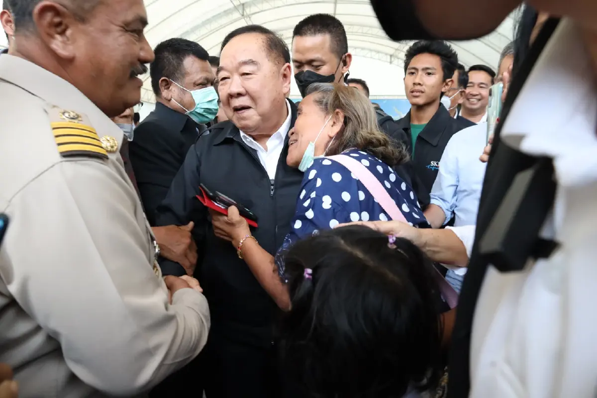 “บิ๊กป้อม” ลุยภูเก็ต ปชช.รอต้อนรับล้นหลาม ใจถึงใจคนใต้พึ่งได้จริง