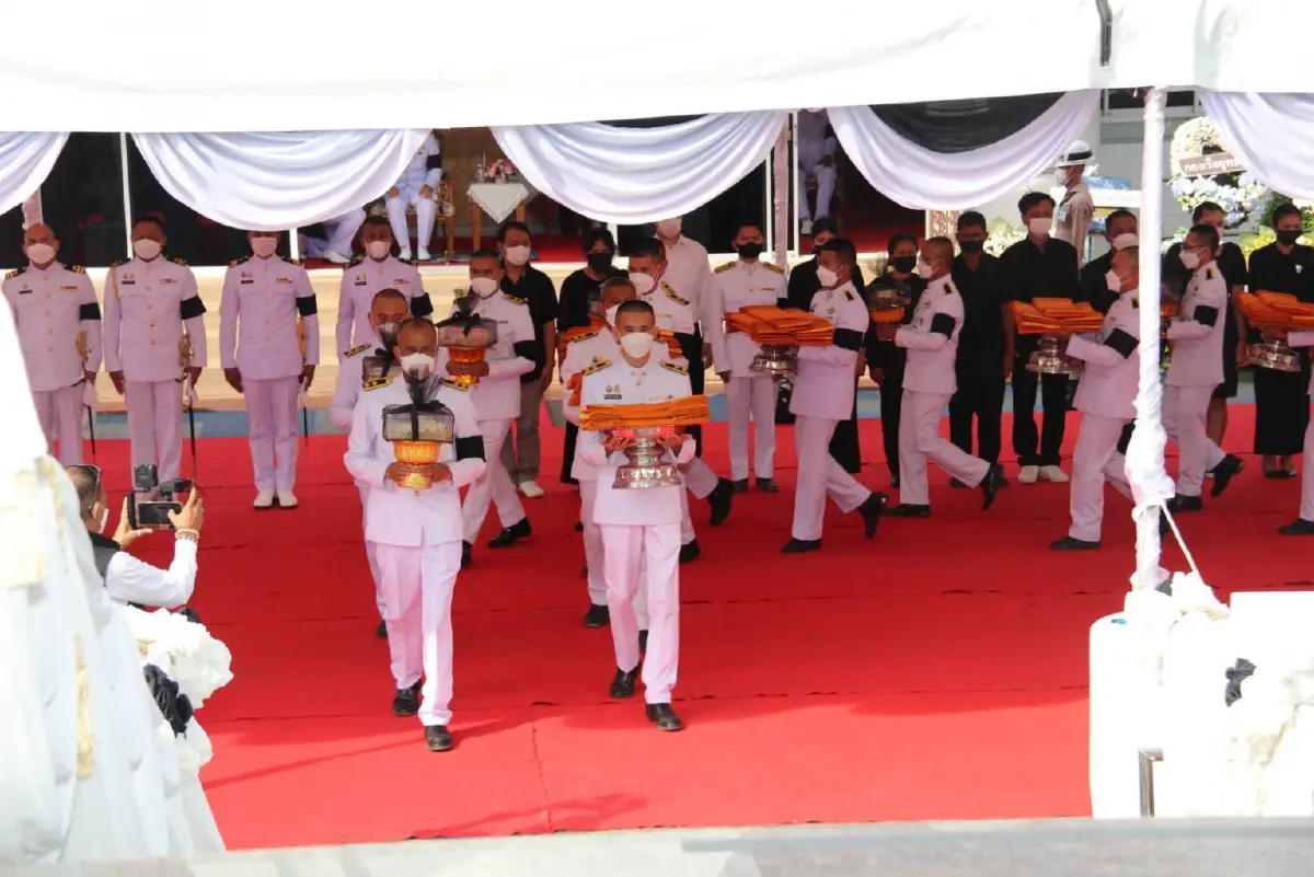 ผบ.ทร.เป็นประธานพิธีพระราชทานเพลิงศพ 6 กำลังพล "เรือหลวงสุโขทัย"