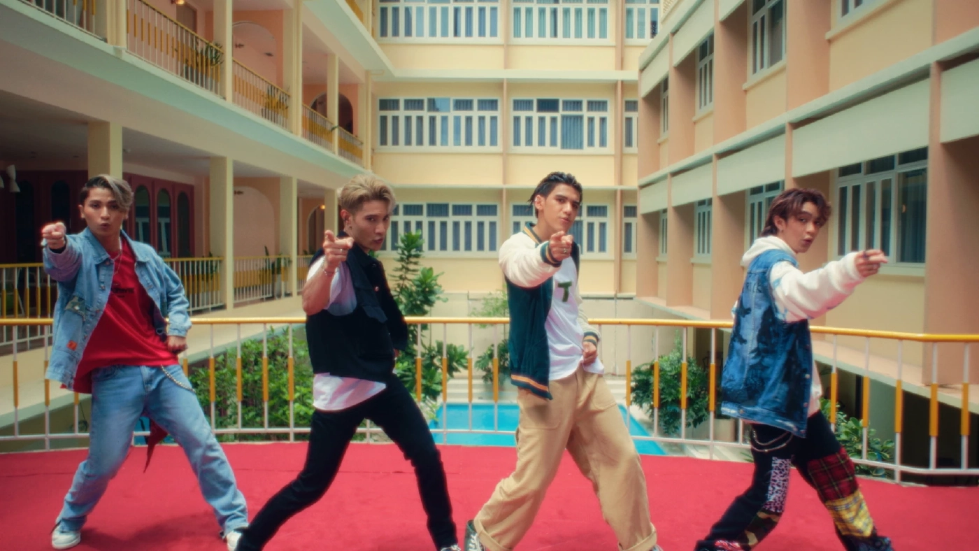 Stand by หล่อ