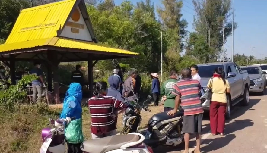 สลด! หนุ่มหลอนยา ควงท่อนไม้ทุบหัวพระธุดงค์ ดับสยองคาศาลาริมถนน