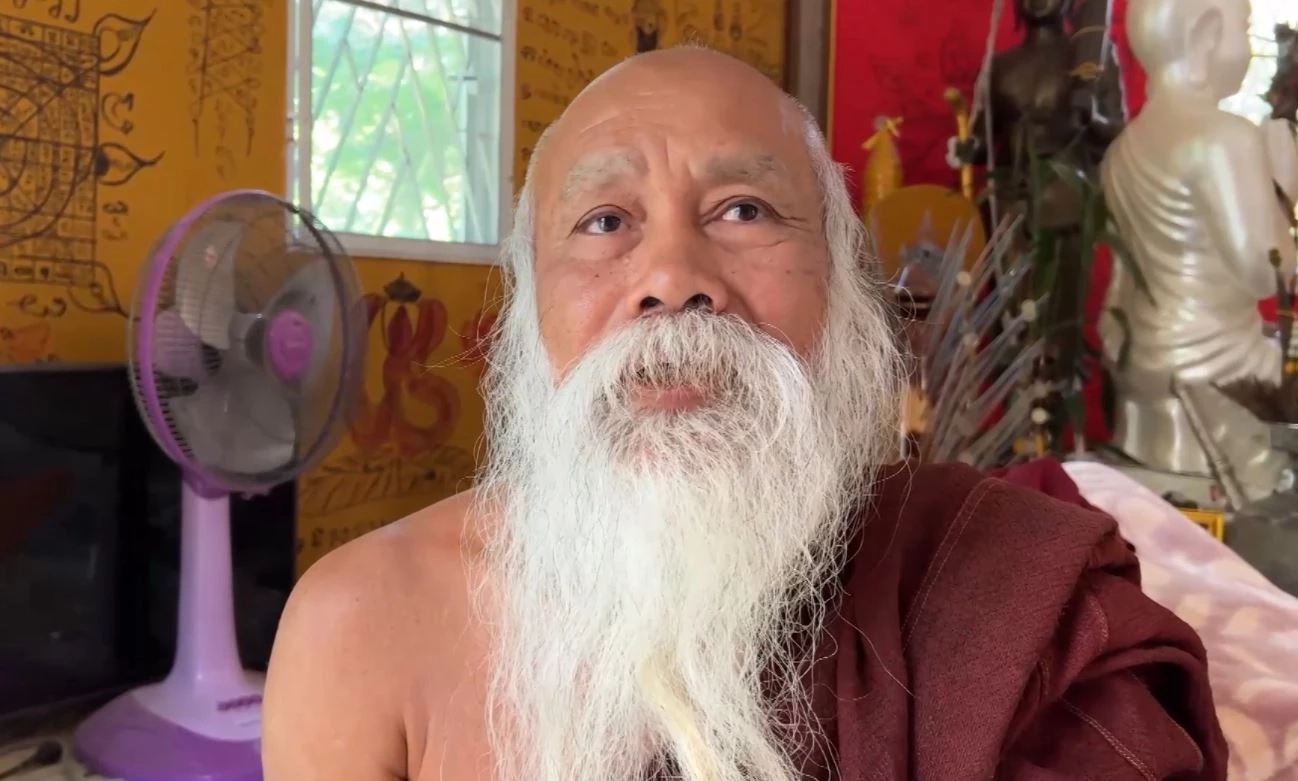 หลวงปู่เคราเงิน