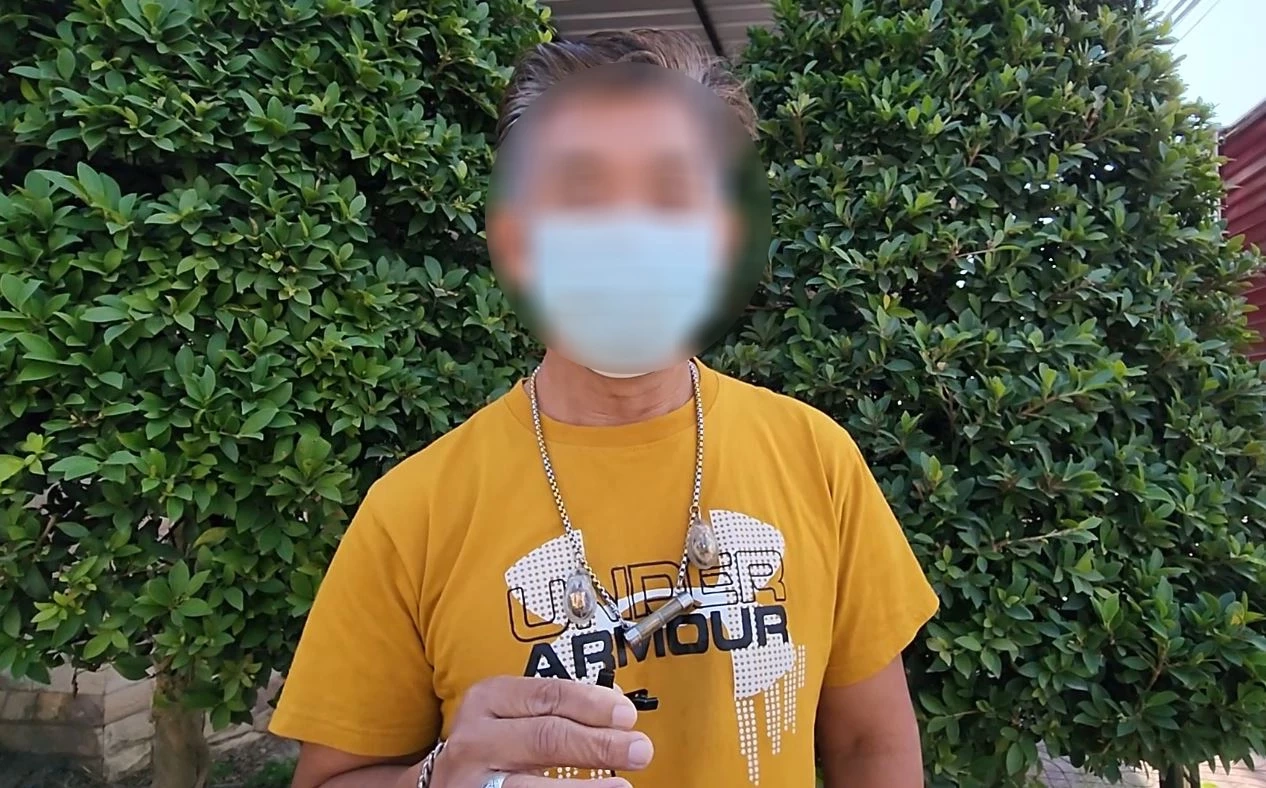 สุดป่าเถื่อน! รุ่นพี่วิทยาลัยดังกาญจนบุรี ยกพวกรุมตบรุ่นน้อง ถ่ายคลิปประจาน