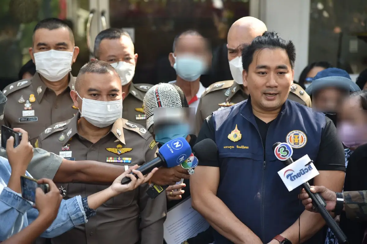 "อี้ แทนคุณ" พาเหยื่อ "ประสิทธิ์ เจียวก๊ก" ร้อง ตร. ตรวจสอบทรัพย์ คืนผู้เสียหาย