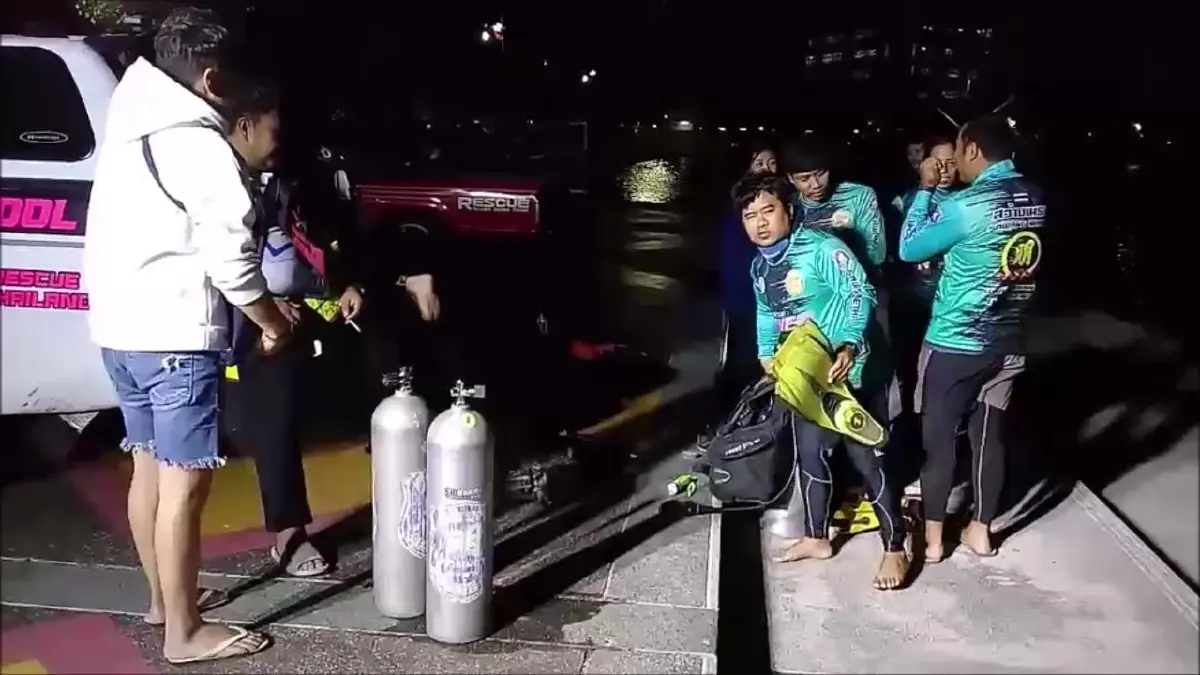 โอละพ่อ! หนุ่มพาลูกน้อยโดดหนองประจักษ์ที่แท้กุเรื่อง