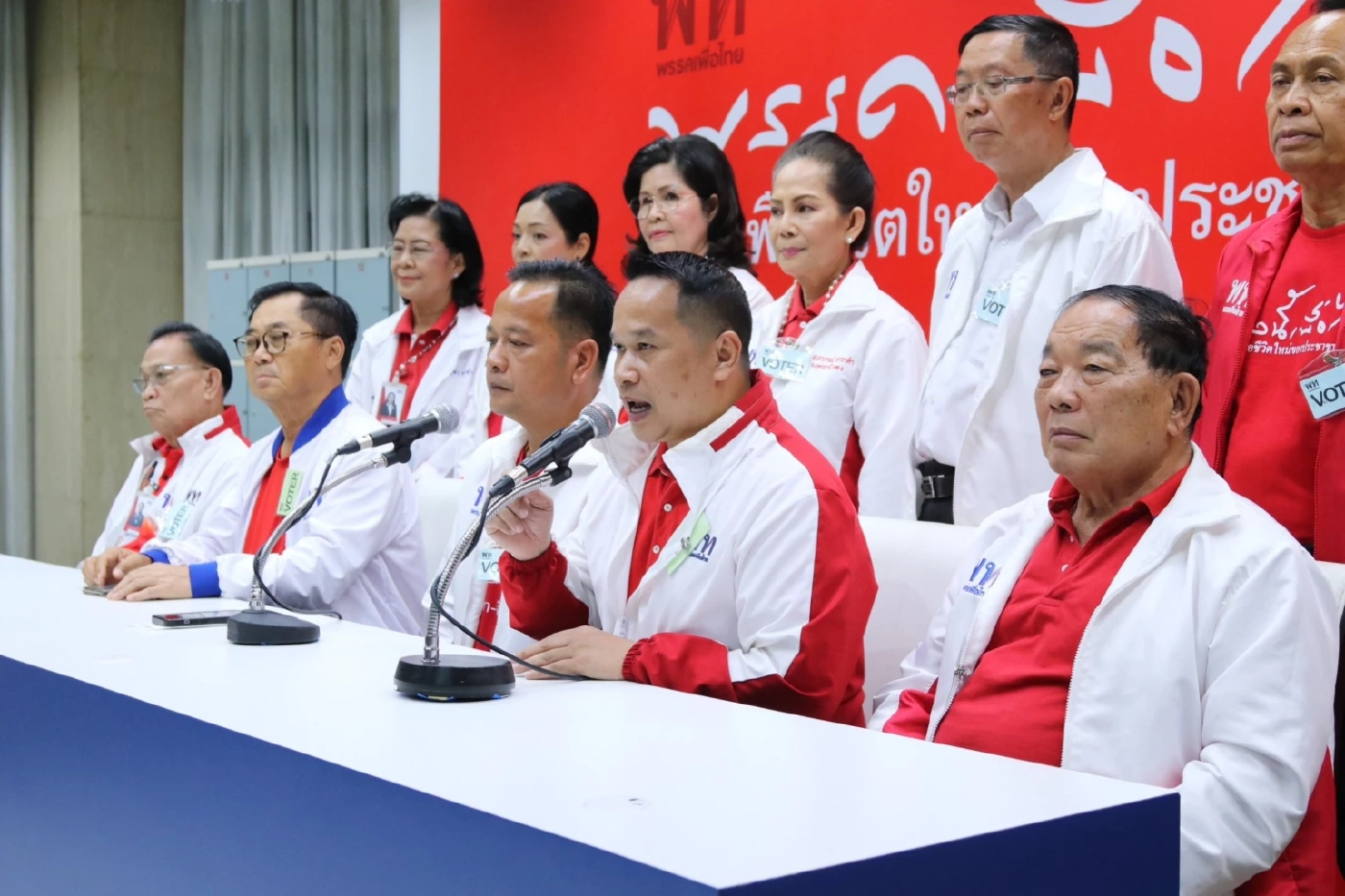 พท.ติดใจคำ "ไอ้โง่" เรียกร้อง"ศุภชัย โพธิ์สุ " ลาออกรองประธานสภาฯ รับผิดชอบ