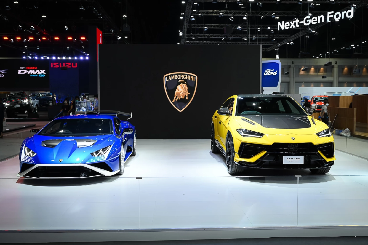 เรนาสโซ มอเตอร์ เผยโฉมซูเปอร์เอสยูวี  "Lamborghini Urus Performante"