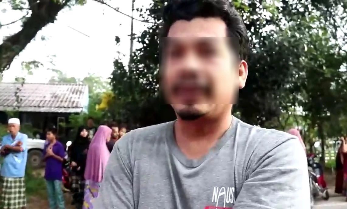 สะเทือนใจ! เพื่อนบ้านเล่านาที แม่พยายามฝ่ากองเพลิงไปช่วยลูก แต่ถูกห้ามไว้