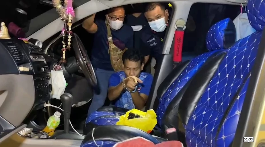 "ตำรวจ-ฝ่ายปกครอง" บุกจับเอเย่นต์ค้ายาบ้า สารภาพสิ้น ขายเม็ดละ 10 บาท