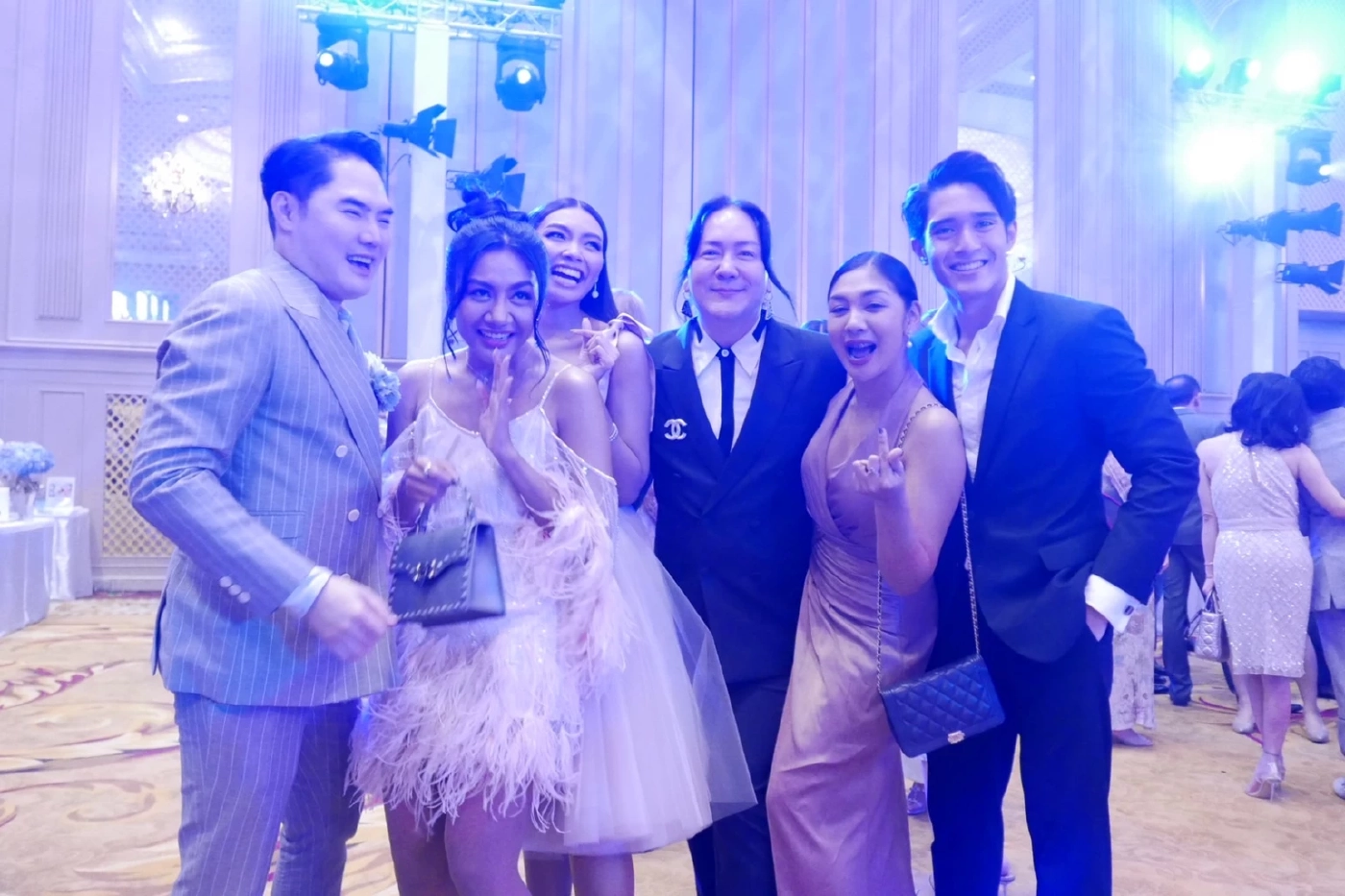 “เกรซ” คว้าช่อดอกไม้งานแต่ง “แพนเค้ก-พี่หมี” รอลุ้นเจ้าสาวคนต่อไป (มีคลิป)