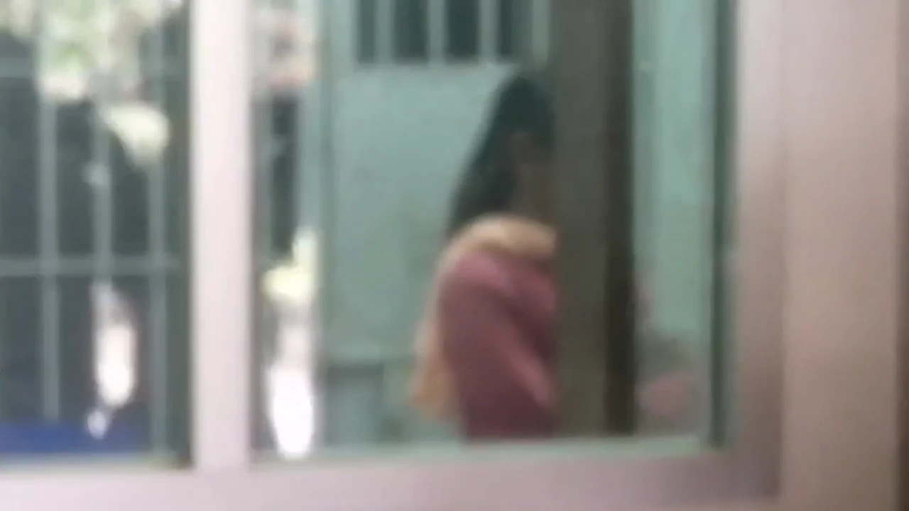 แม่ผู้เสียชีวิตเข้าดูหลักฐานพร้อมยืนยันเป็นลูกสาว