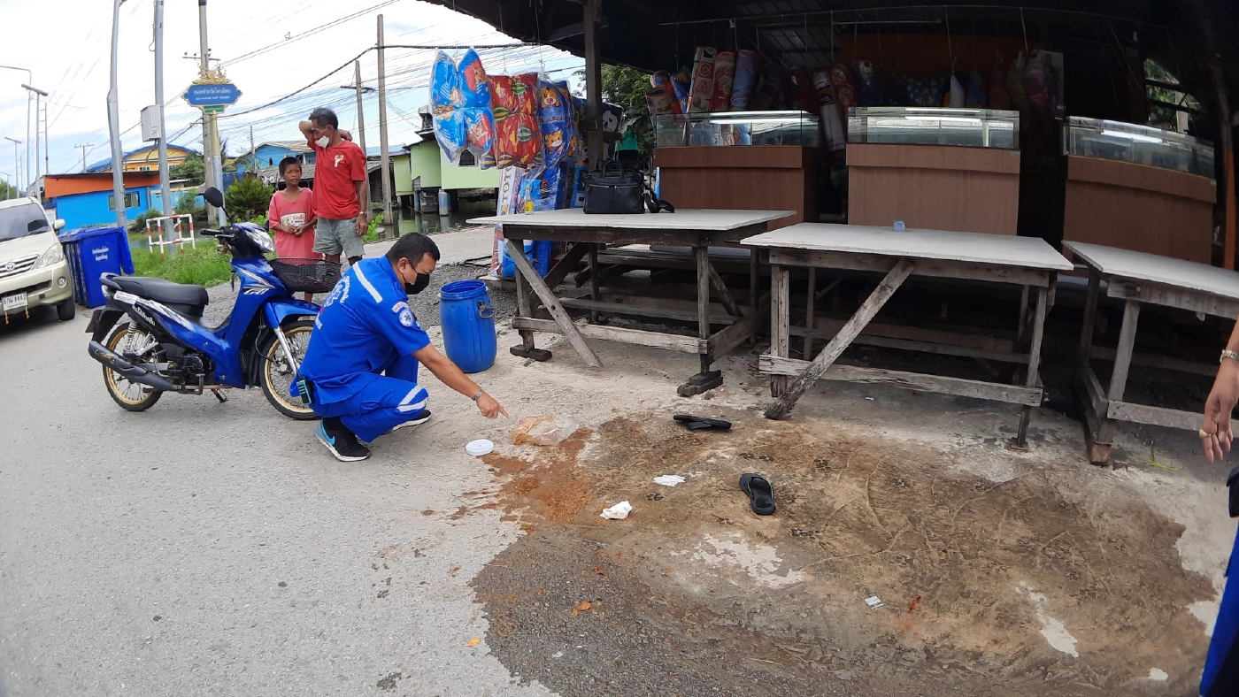 สงสัยแค้นจัด เซียนพระรุ่นใหญ่ ถูกคนร้ายใช้เหล็กฟาด ไม่หนำใจเทอึราดซ้ำ