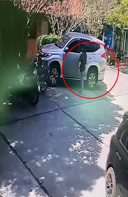 วงจรปิดชัด! สาวถูกฆ่ารัดคอ โผล่รีสอร์ตกับอดีตสามี ก่อนกลายเป็นศพ (มีคลิป)