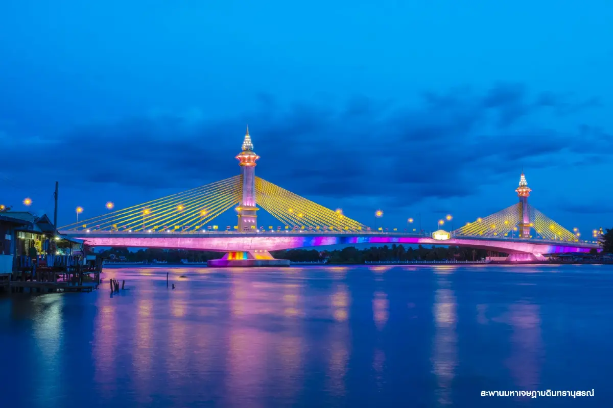 ชวนถ่ายรูป 13 จุด "สะพานประดับไฟริมเจ้าพระยา" รับท่องเที่ยวปีใหม่