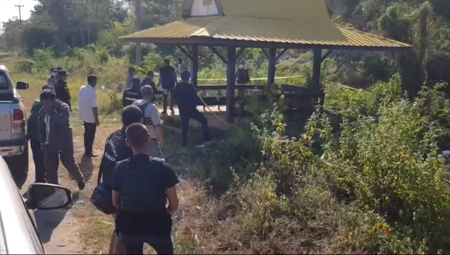 สลด! หนุ่มหลอนยา ควงท่อนไม้ทุบหัวพระธุดงค์ ดับสยองคาศาลาริมถนน