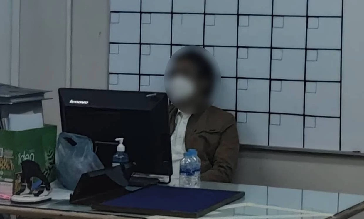 ตร.คุมตัวชายสูงวัย เอี่ยวช่วย "ประสิทธิ์ เจียวก๊ก" หลบหนีศาล