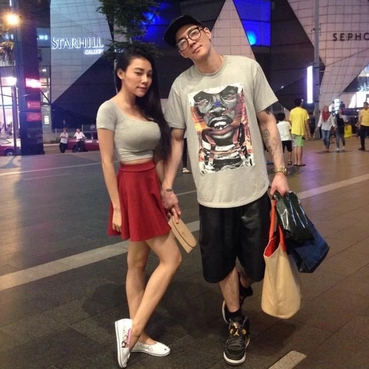 ฮาเวิร์ด หวัง อดีตหวานใจของ เอมมี่ อมลวรรณ