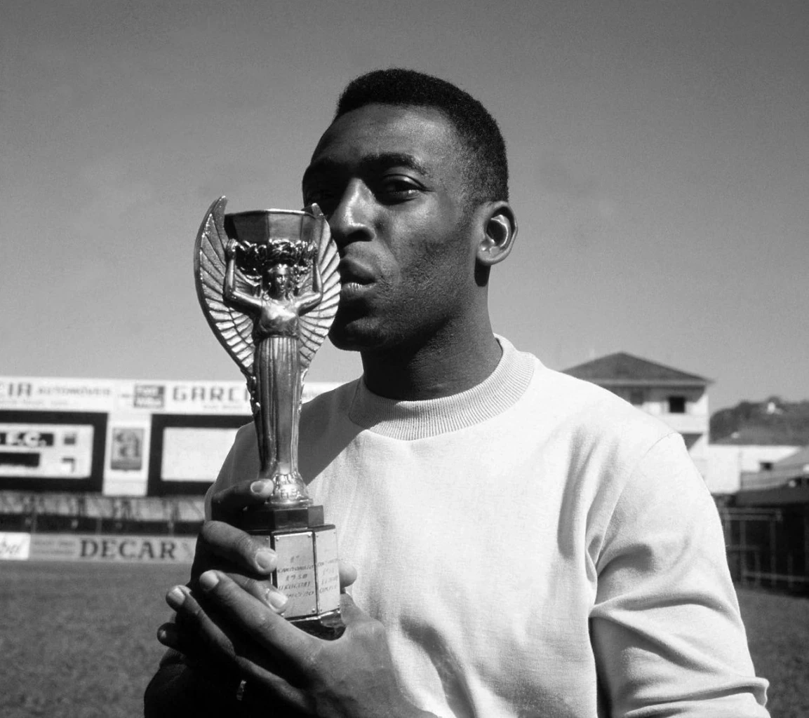 รู้จัก ซานโตส-นิวยอร์กคอสมอส 2 สโมสรที่ เปเล่ เคยค้าแข้ง