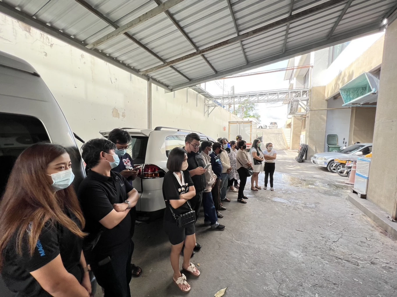 บรรยากาศรอรับศพ ว่าที่เจ้าสาว