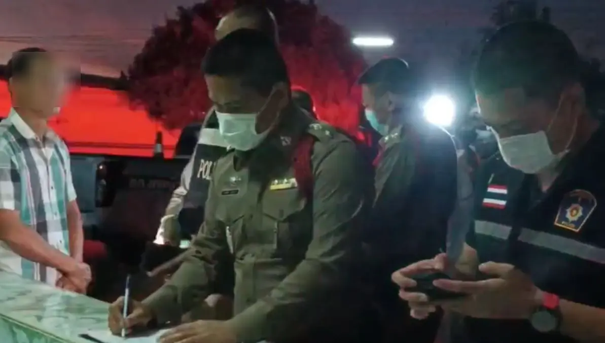 หนุ่มป่วยจิตเวชหึงโหด คว้าปืน .38 ยิงเมียดับคาห้องนอน ก่อนปลิดชีพตาม