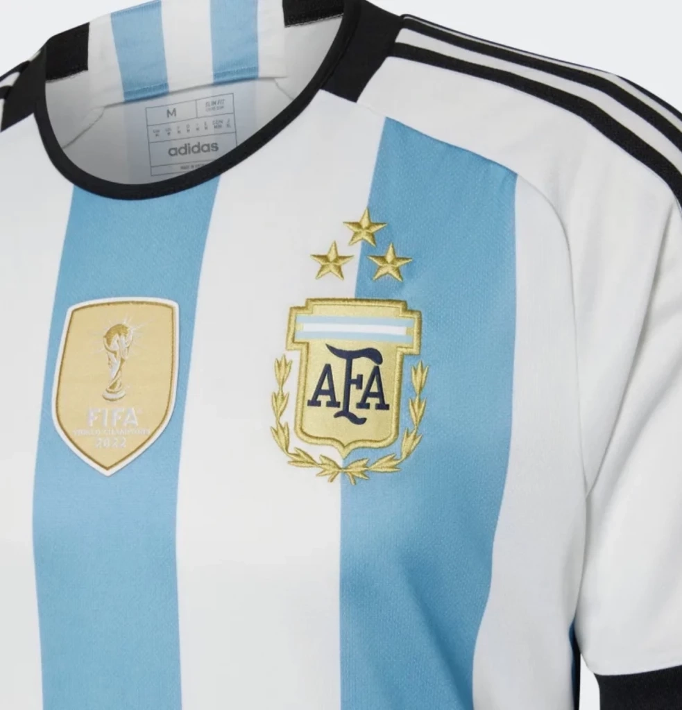 เปิดภาพเสื้ออาร์เจนติน่า รุ่นแชมป์บอลโลก 2022 มีดาว3ดวง