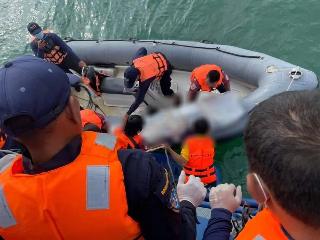 ภาพผู้เสียชีวิตรายที่ 3 ที่พบบริเวณเกาะเสม็ด จ.ชุมพร