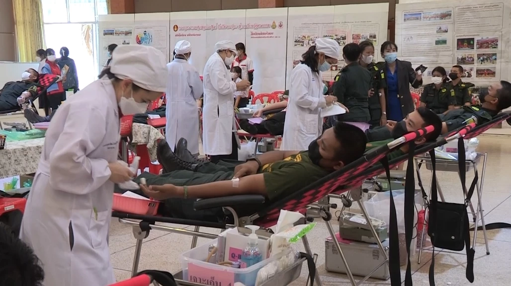 "นักเรียนพิมาย" ร่วมใจบริจาคโลหิตถวาย "พระองค์ภาฯ"