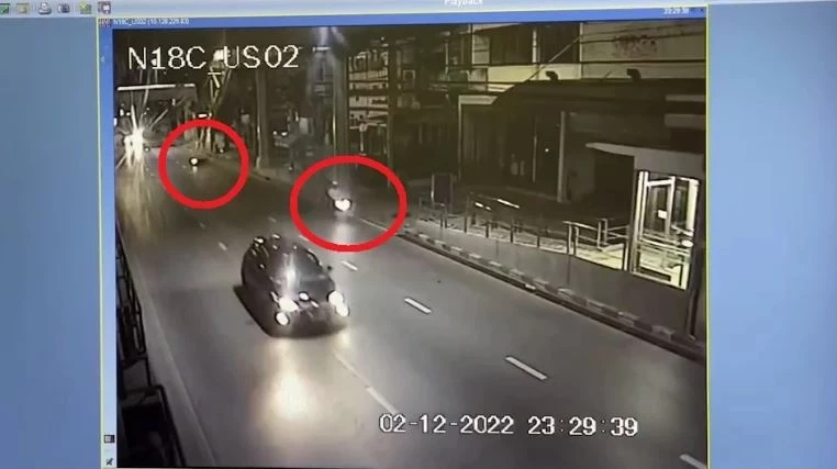 ตร.ตั้งประเด็นวัยรุ่น ขี่ จยย. ไล่ฟันหนุ่ม 16 ชนเสาดับ คาดเขม่นกันมาก่อน