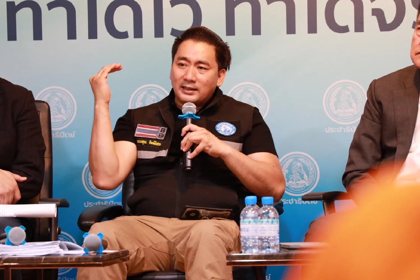 "นายแทนคุณ  จิตต์อิสระ" ว่าที่ผู้สมัคร ส.ส.กทม. พรรคประชาธิปัตย์