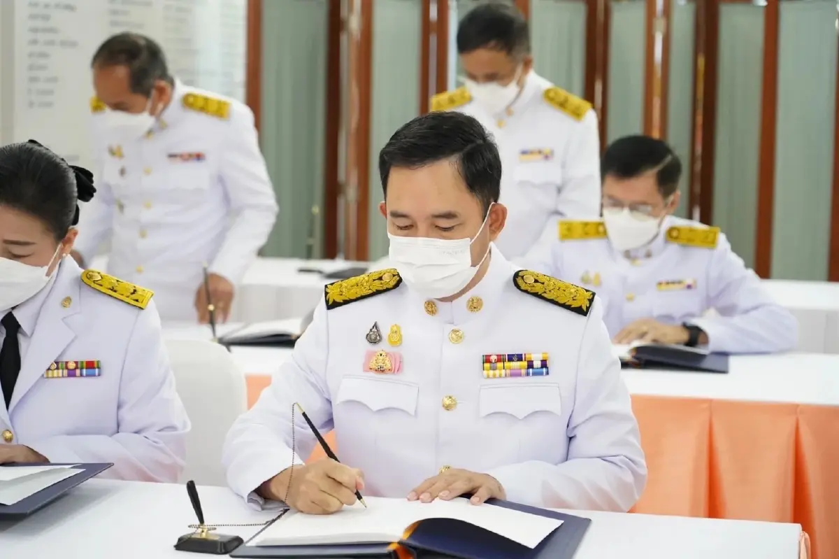 รมว.กระทรวงวัฒนธรรม นำคณะร่วม ลงนามถวายพระพร "เจ้าฟ้าพัชรกิติยาภาฯ"