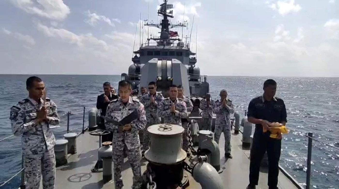 "เรือหลวงกระบุรี" โพสต์ไหว้แม่ย่านาง ช่วยค้นหากำลังพล "เรือหลวงสุโขทัย"