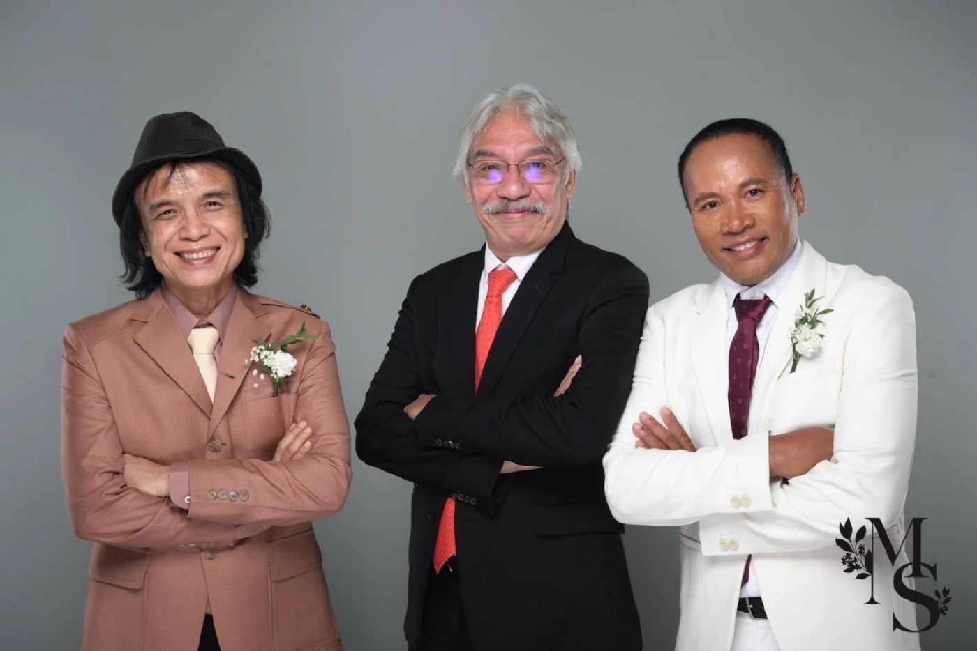 สุดชื่นมื่น "ไมค์ ภิรมย์พร" ปลื้มใจ "น้องเมย์ "ลูกสาวคนโตเป็นฝั่งเป็นฝาแล้ว