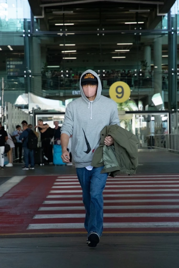 พ่อหนุ่มซุปตาร์ "เรน" ถึงไทยแล้วเตรียมขึ้นเวที เคานต์ดาวน์ เซ็นทรัลเวิลด์