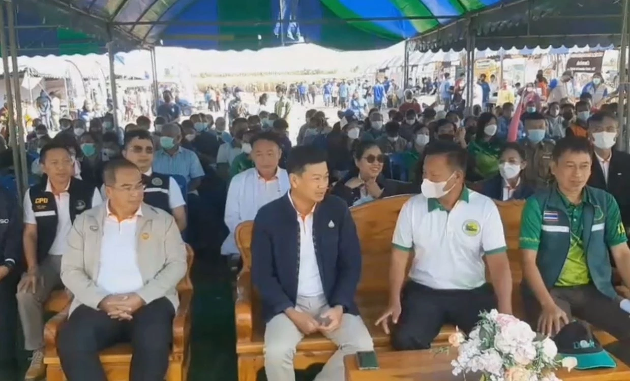 เกษตรกรเผาไร่อ้อยทั่ว จ.สระแก้ว ขี้เถ้าปลิวเกลื่อน ฝุ่น PM 2.5 เกินค่ามาตรฐาน