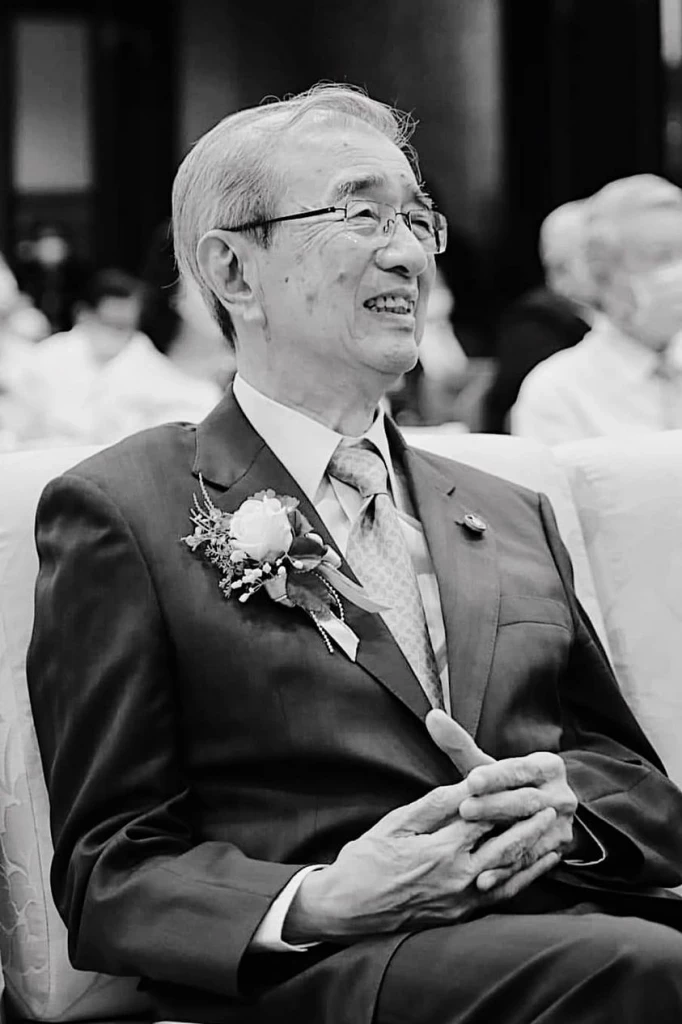 "นพ.อรรถสิทธิ์" บิดา "อภิสิทธิ์ เวชชาชีวะ" ถึงแก่อนิจกรรมแล้ว