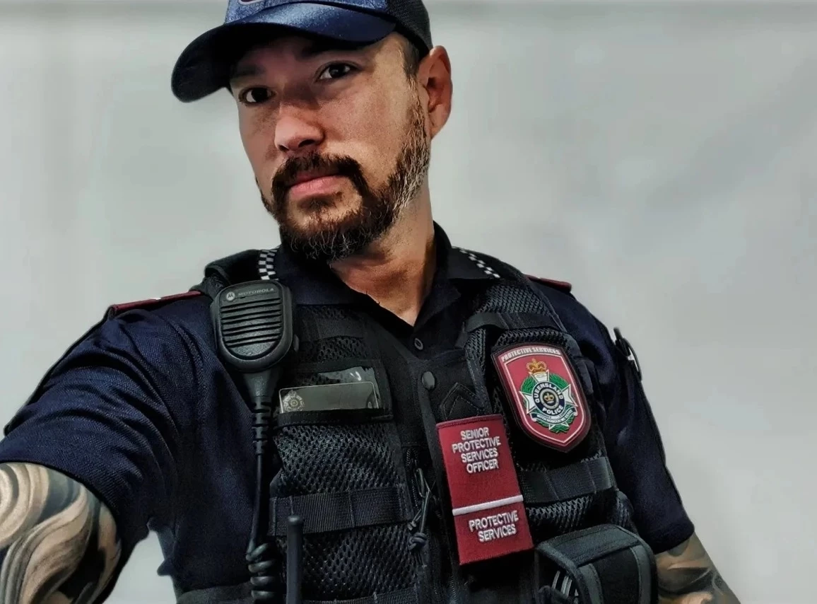 ส่องลุคใหม่ "เจสัน ยัง" หลังอำวงการบันเทิง ลุคดูเข้มสมาร์ทขึ้นเป็นกอง 